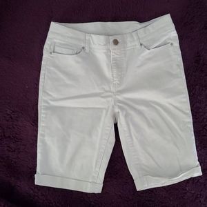 Juicy couture white Bermuda shorts